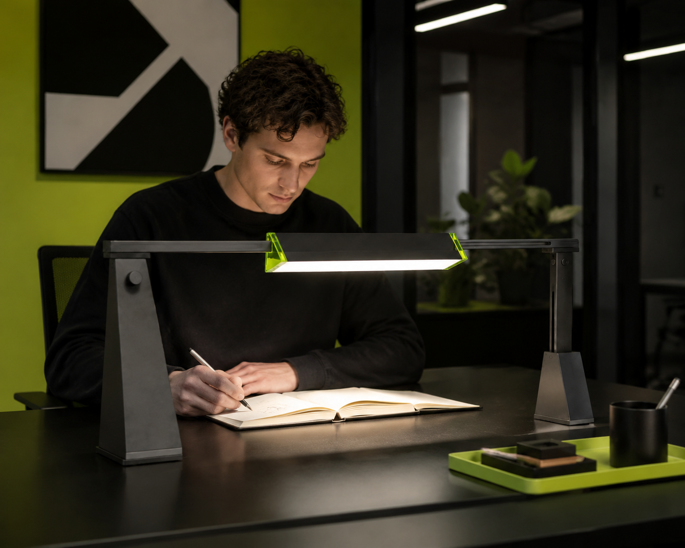 PrismRail Wide Task Lamp